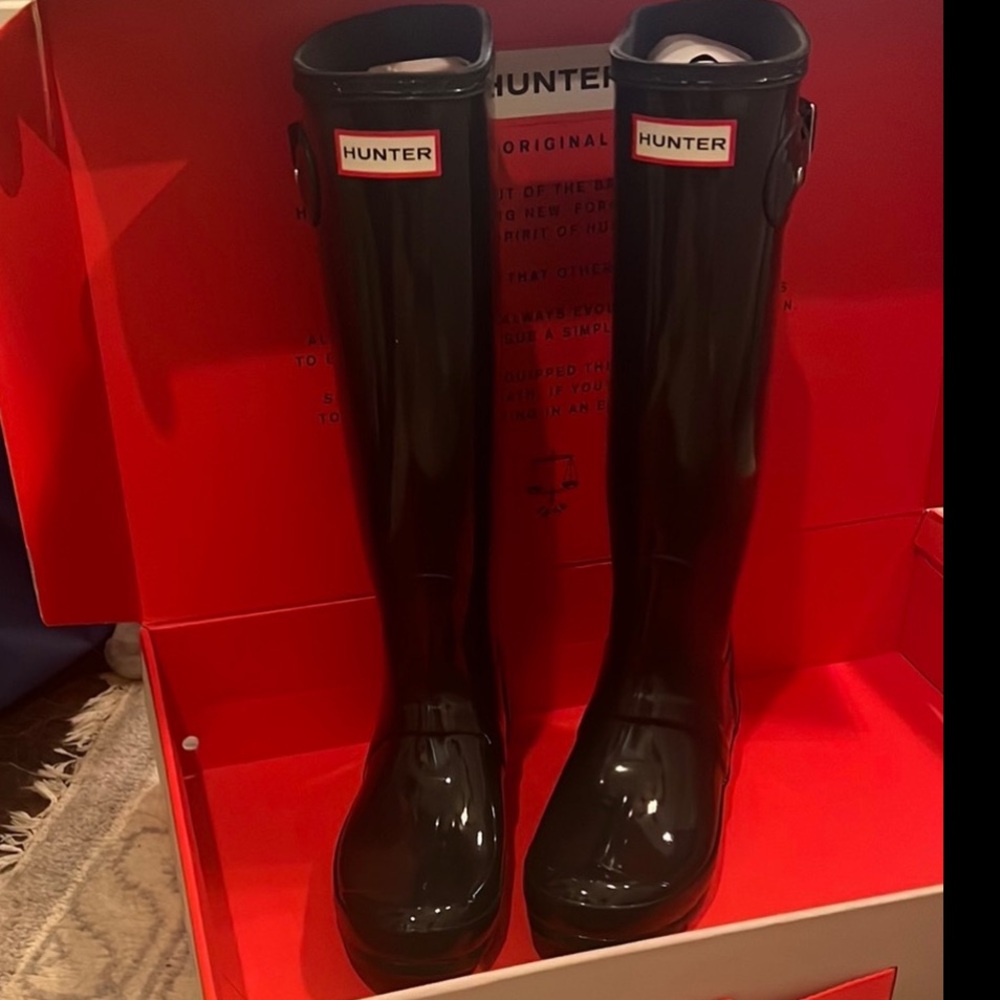Hunter Org Tall Gloss Boots in color Ocean Size US6